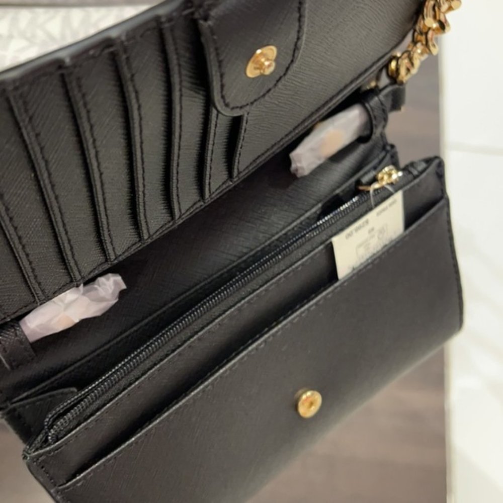 MICHAEL KORS Jet Set Travel Medium Phone Xbody - Picture 7 of 8